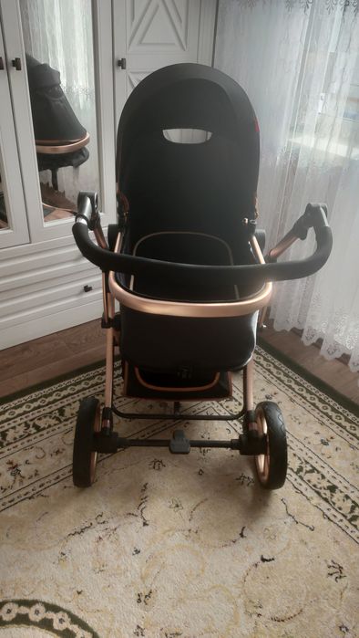 Продам детскую коляску