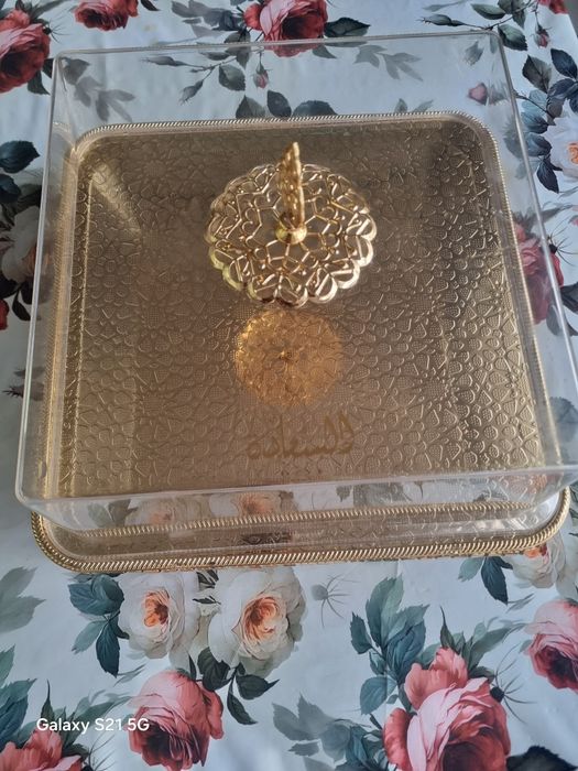 Shoxona padnos qopqoqli