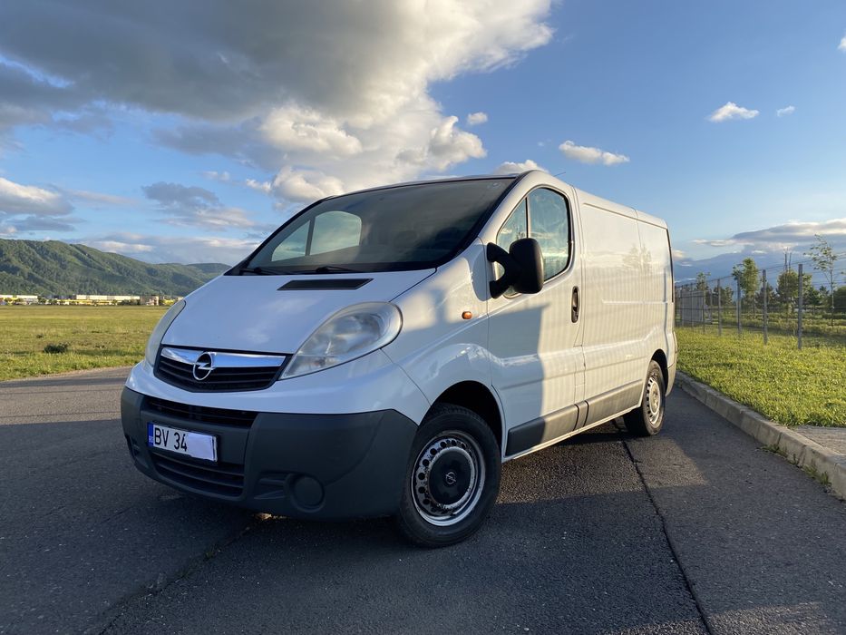 Inchiriez duba fara sofer