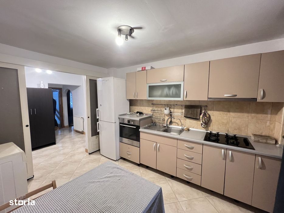 Apartament 3 camere, decomandate, Nord