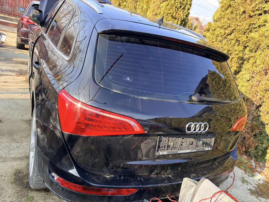 Piese Audi Q5 far xenon carlig motor 3.0 CCW stopuri led scaune SLine