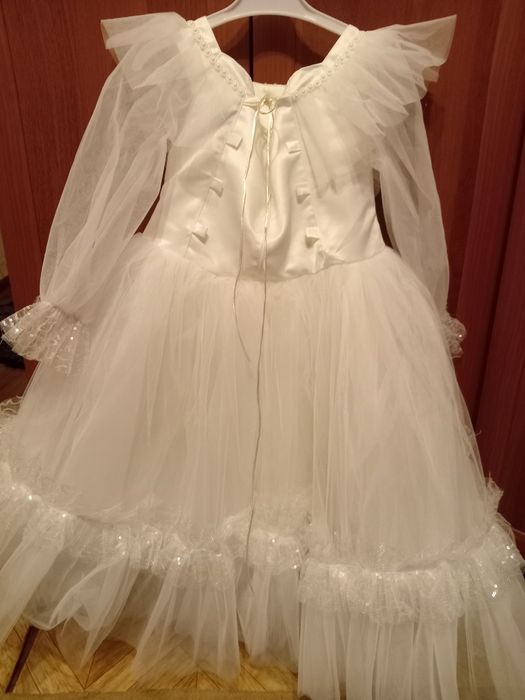 Нарядное платье для девочек