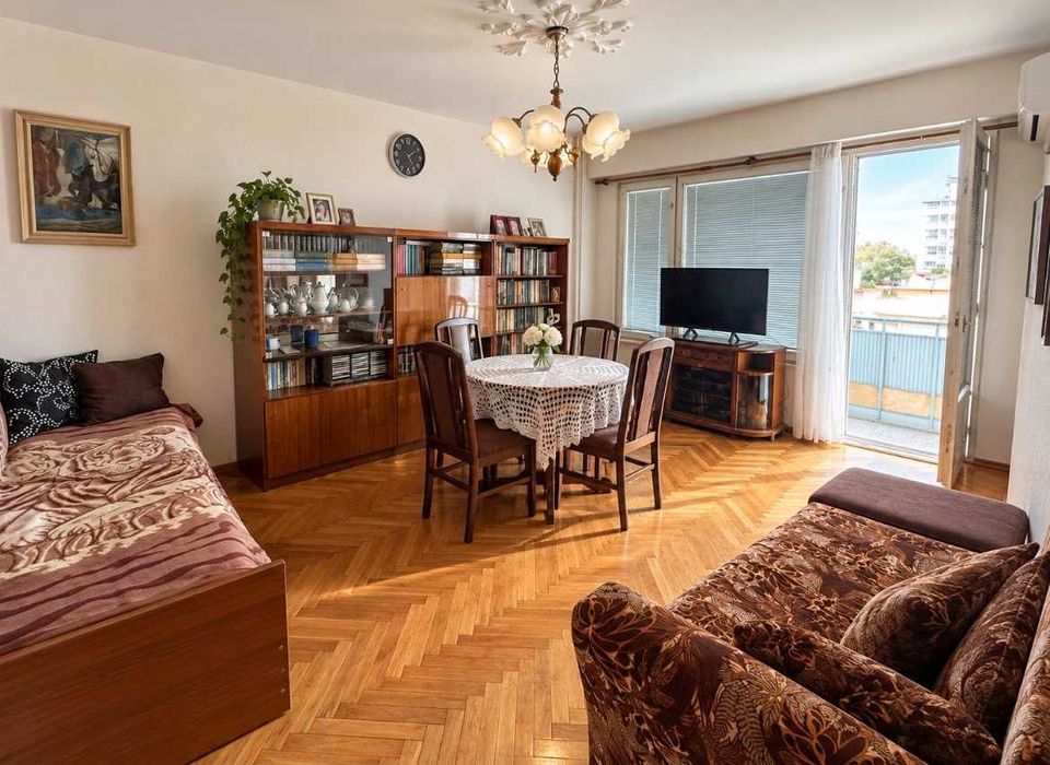 Продава се Двустаен апартамент в Варна, м-т Траката - 62 кв.м за 2338 €/кв.м - Снимка #1