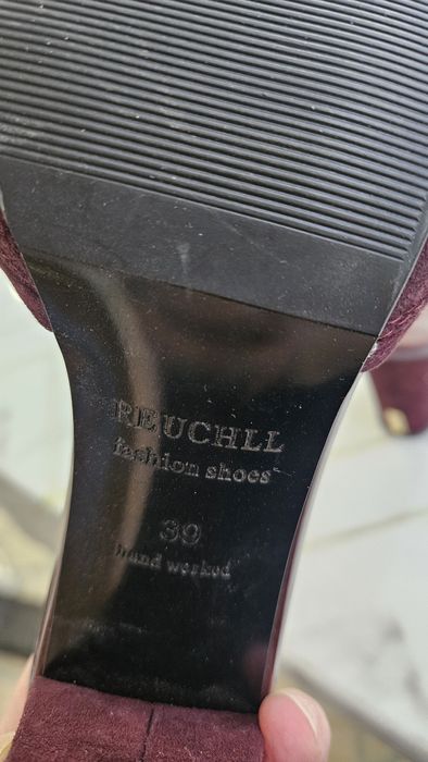 Босоножки женские