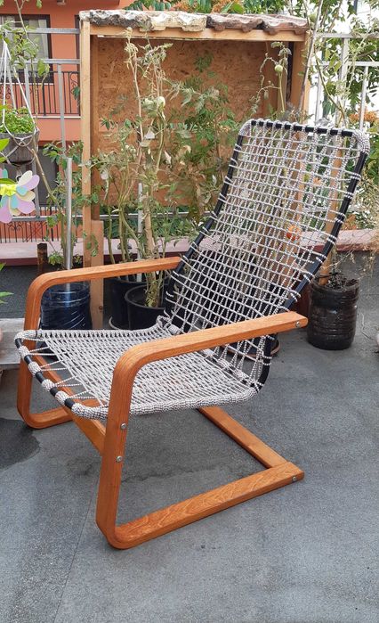 Люлеещ се стол Икеа напълно реставриран