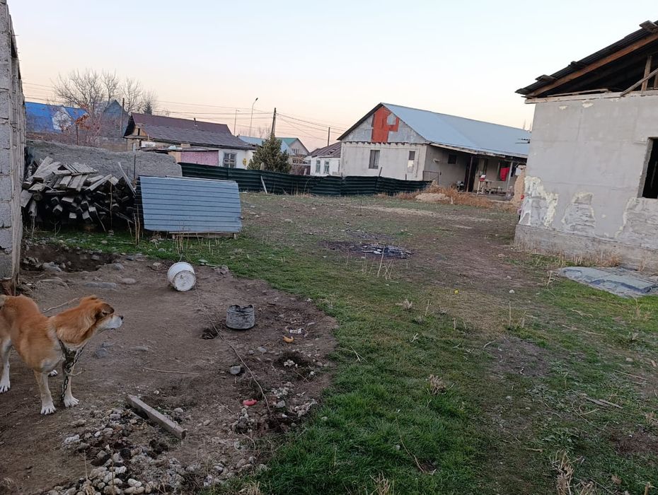 Уй  сатылады. ..