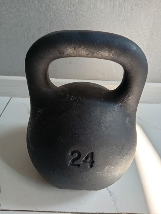 Гиря 24 кг целая