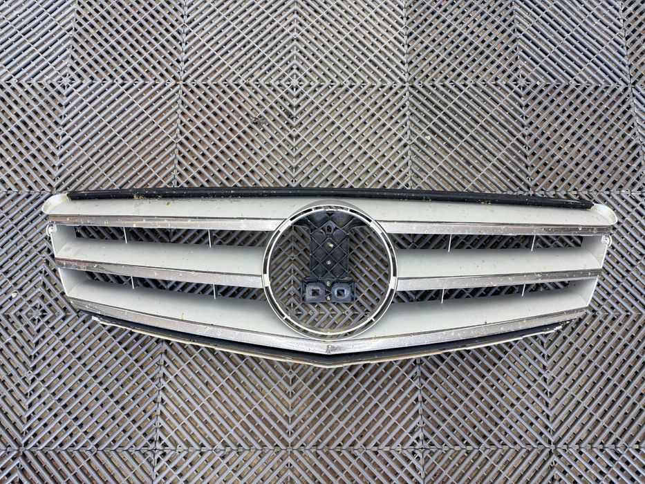 Grila Oem / Originala SH Mercedes W204 C Class Nonfacelift
