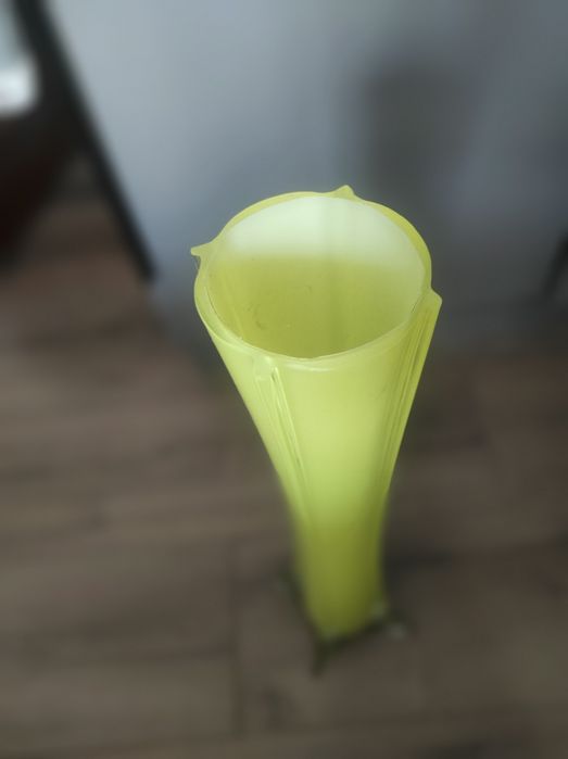 Ваза для цветов для дома