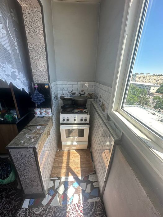 Сотилади  Коракамиш 2/5 Ало туйхона 2.хонали  Аделний ход