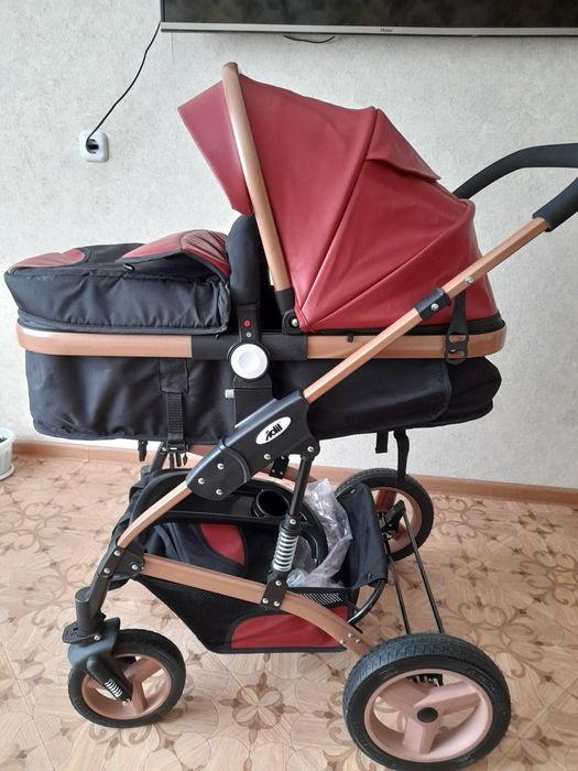 Продам коляску 2 в 1. Цена 30 000