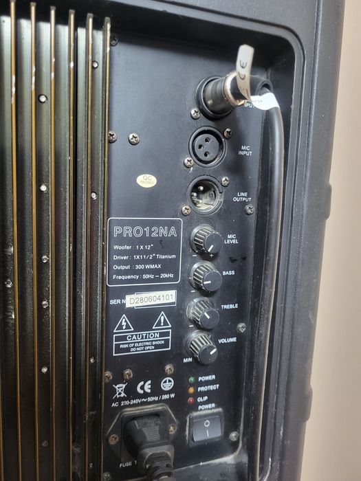 De vinzare boxe active