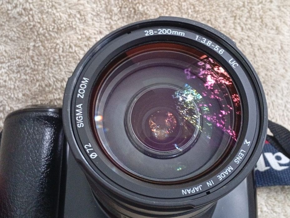Aparat foto Canon EOS 1000F N