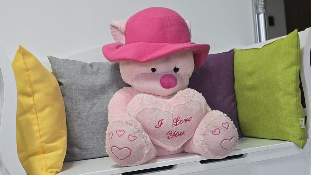 Големи плюшени играчки