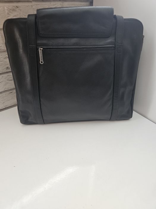 *Мека ЕСТЕСТВЕНА Кожа * бизнес чанта BREE