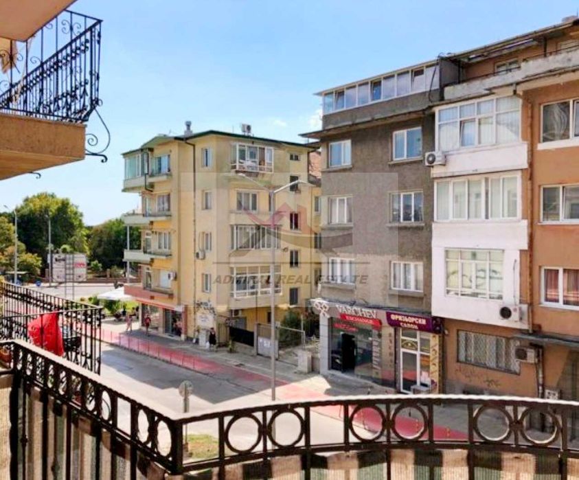 Дава се под наем Тристаен апартамент в Варна, Общината - 68 кв.м за 580 € - Снимка #5