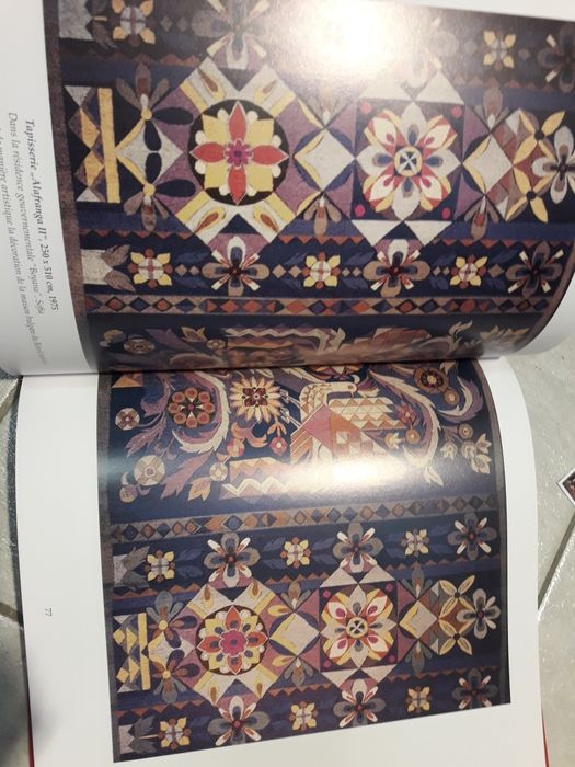 Нов луксозен албум каталог на известния текстилец Марин Върбанов