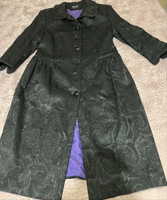 Pardesiu Nichi by Cristina Nichita