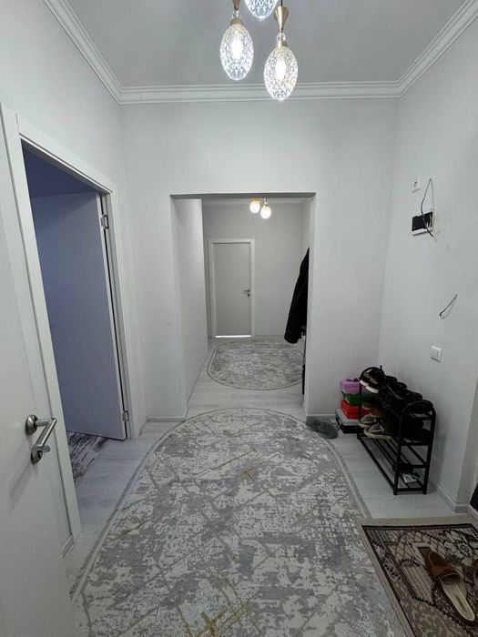 Продается 3х ком кв в Чирчике 2 мкн навастройка 4этаж можно через банк