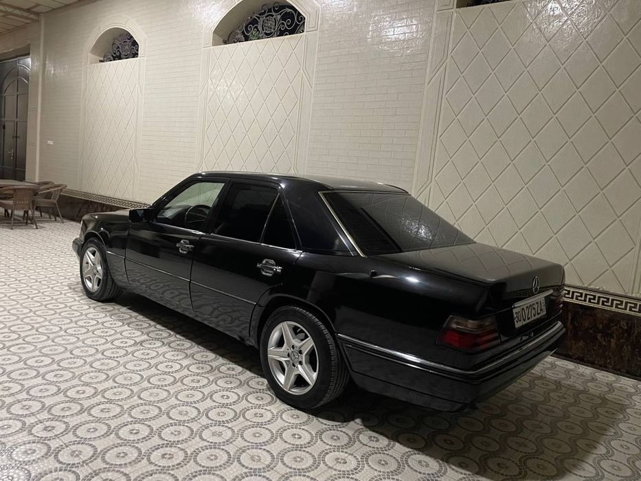 Mercedes Benz w124