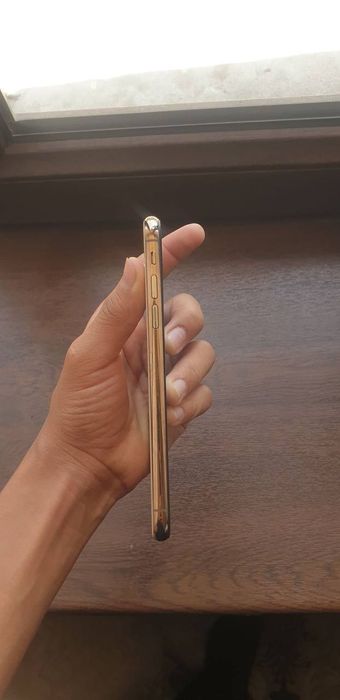 iPhone xs xolati idyal