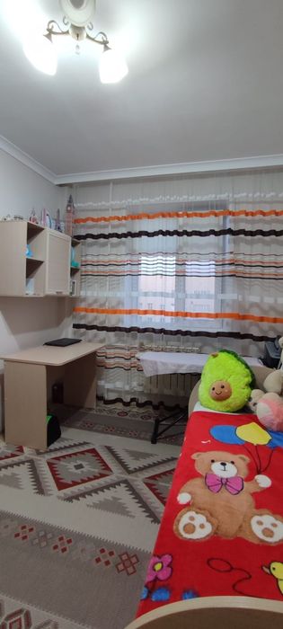 Детская мебель ,кровать шкаф стол
