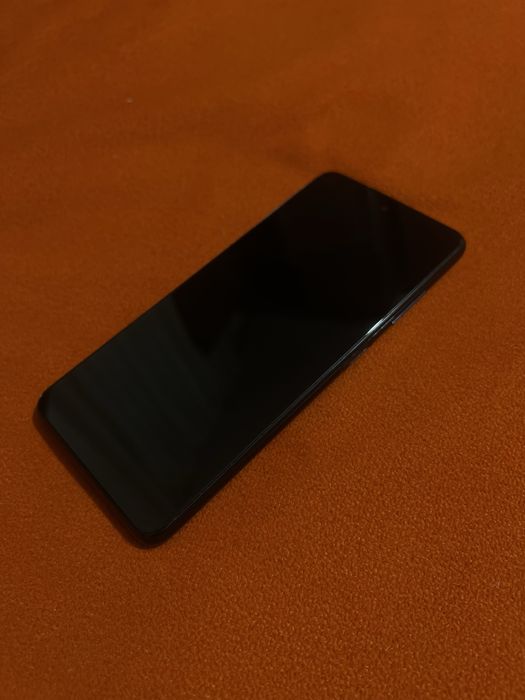 Продам телефон.