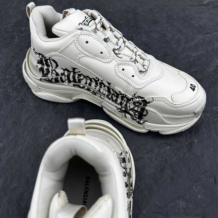Balenciaga Triple S