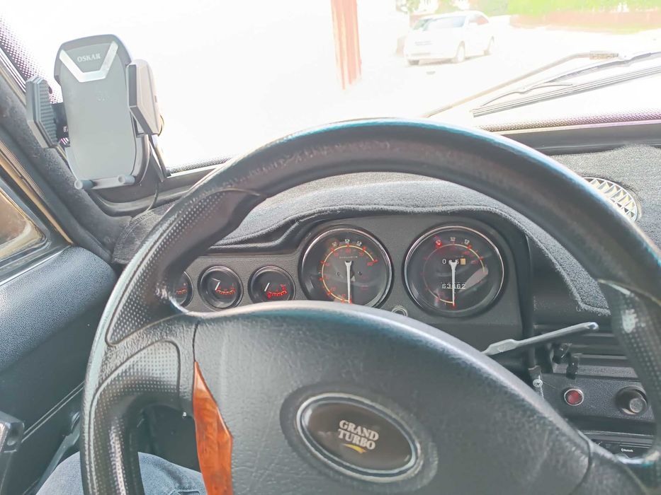 Ваз 2106          .