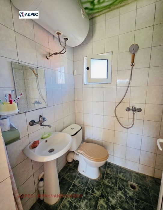 Къща в Плевен, област-с.Изгрев площ 50 цена 30000