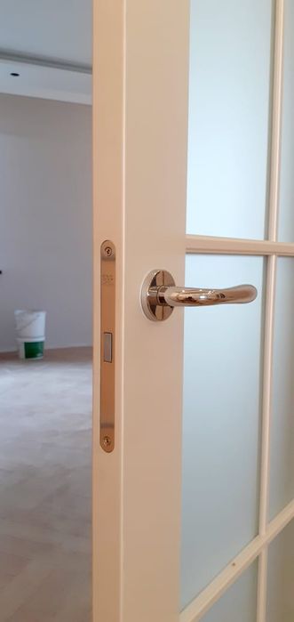 Установка дверей