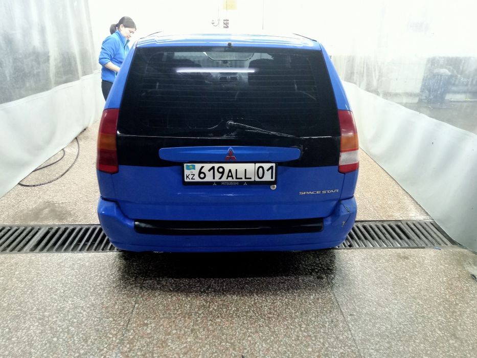 Продам Митсубиси Спейс стар