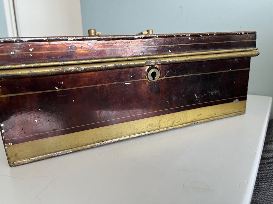 Метална каса за кеш / 19- ти век