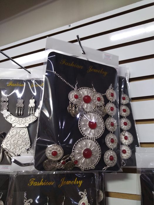 Комлект украшений мельхиор