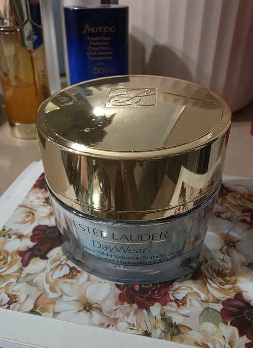 Крем чисто нов.Estee Lauder