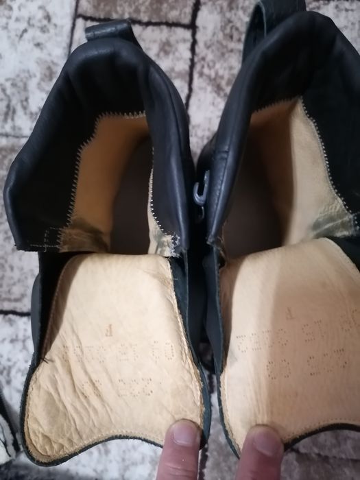 Ghete din piele naturală