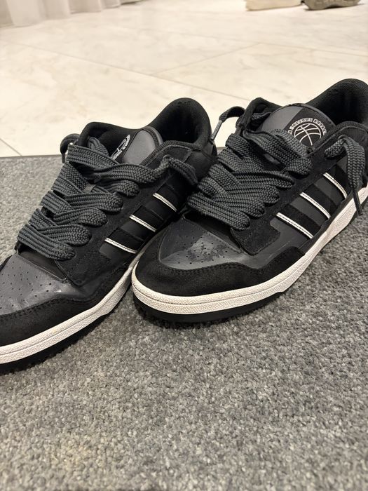 Vand Adidas tapid court low