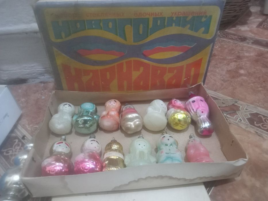 Продам, новогодние игрушки.