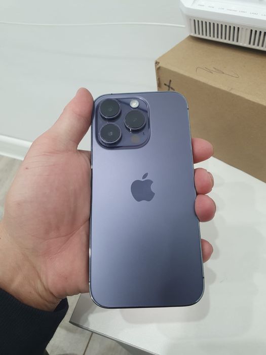 Продам/Айфон 14 про