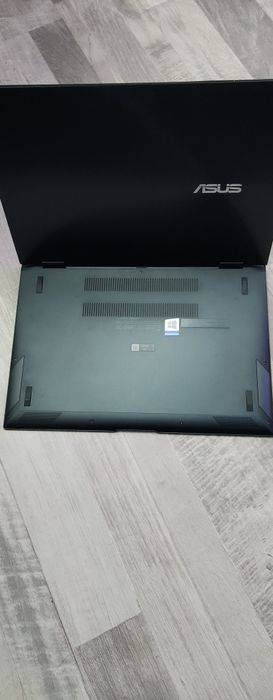 Asus Zenbook Flip 13 touchscreen
