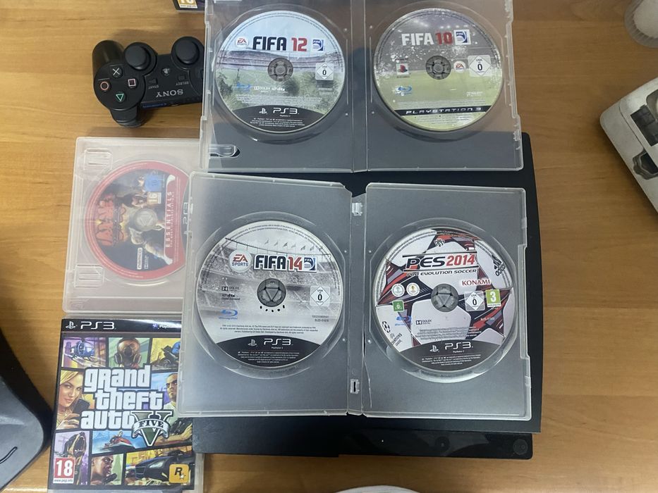 ps3 in stare foarte buna si bine ingrijit !!!