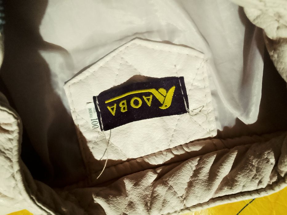 Продам детскую куртучку