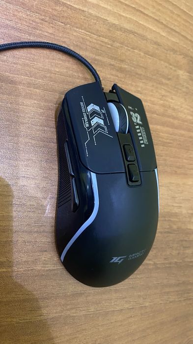 Игровая компьютерная мышь