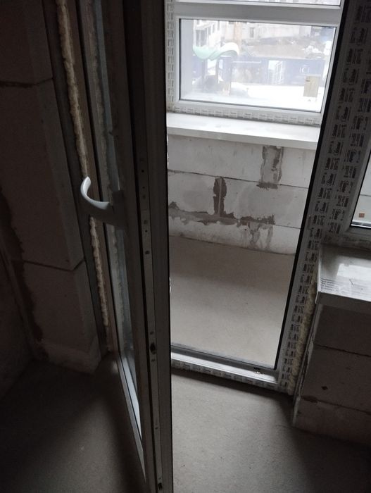 Пластиковые окна с дверью