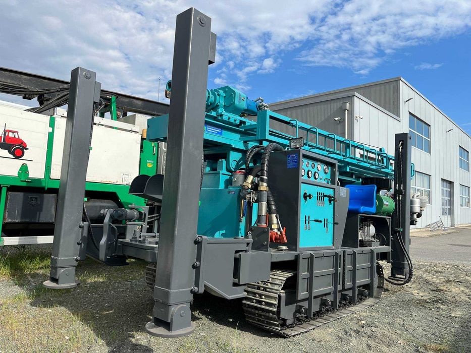 НОВА Професионална сондажна машина 300метра BM300