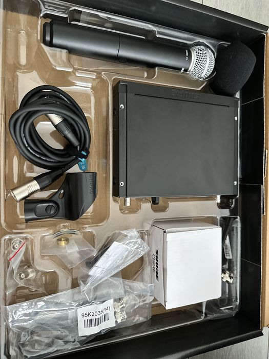 Microfon nou de vânzare - Doar desigilat