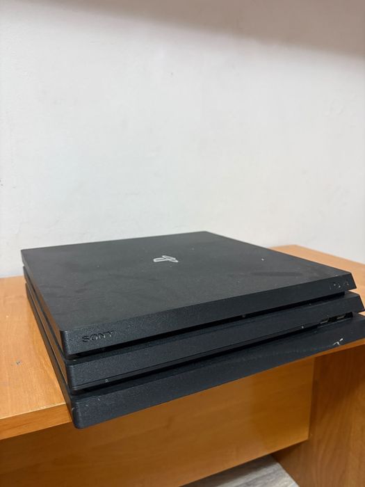 Sony PlayStation  почти новый