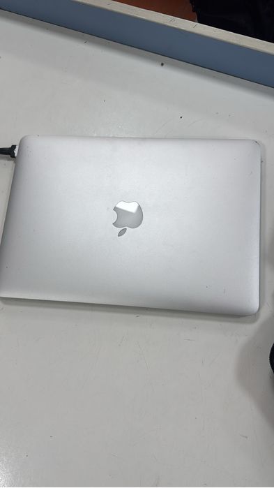 macbook pro 256