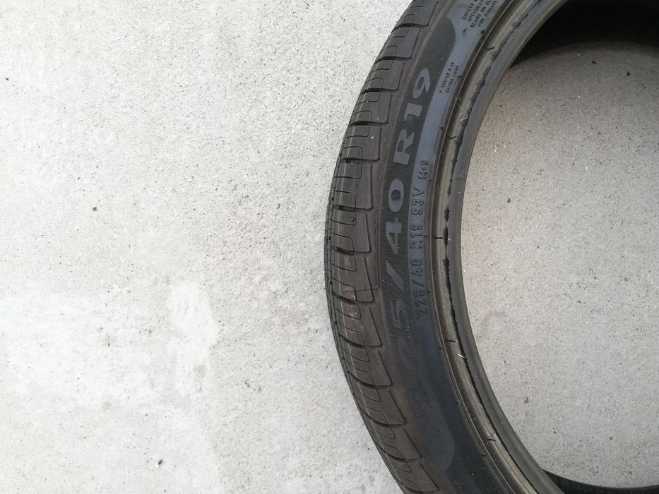 Anvelope 225/40 R19 noi