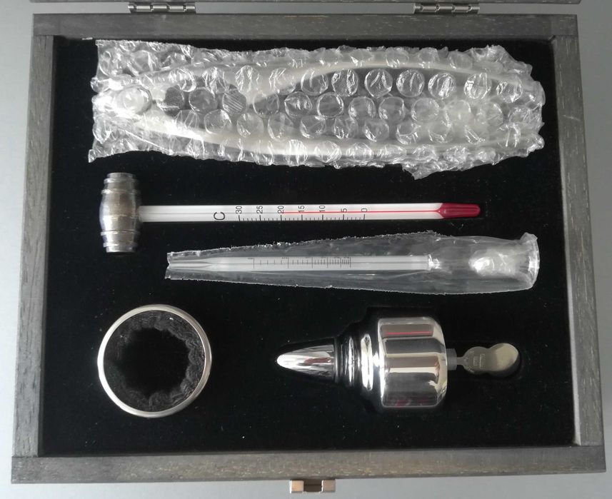 Аксесоари за вино PULLTEX,6 части в кутия с 2 нива